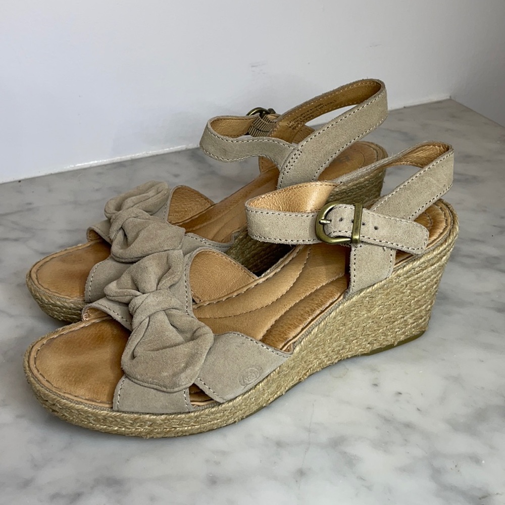 Born Espadrille Wedges in Nude Suede - Size 8